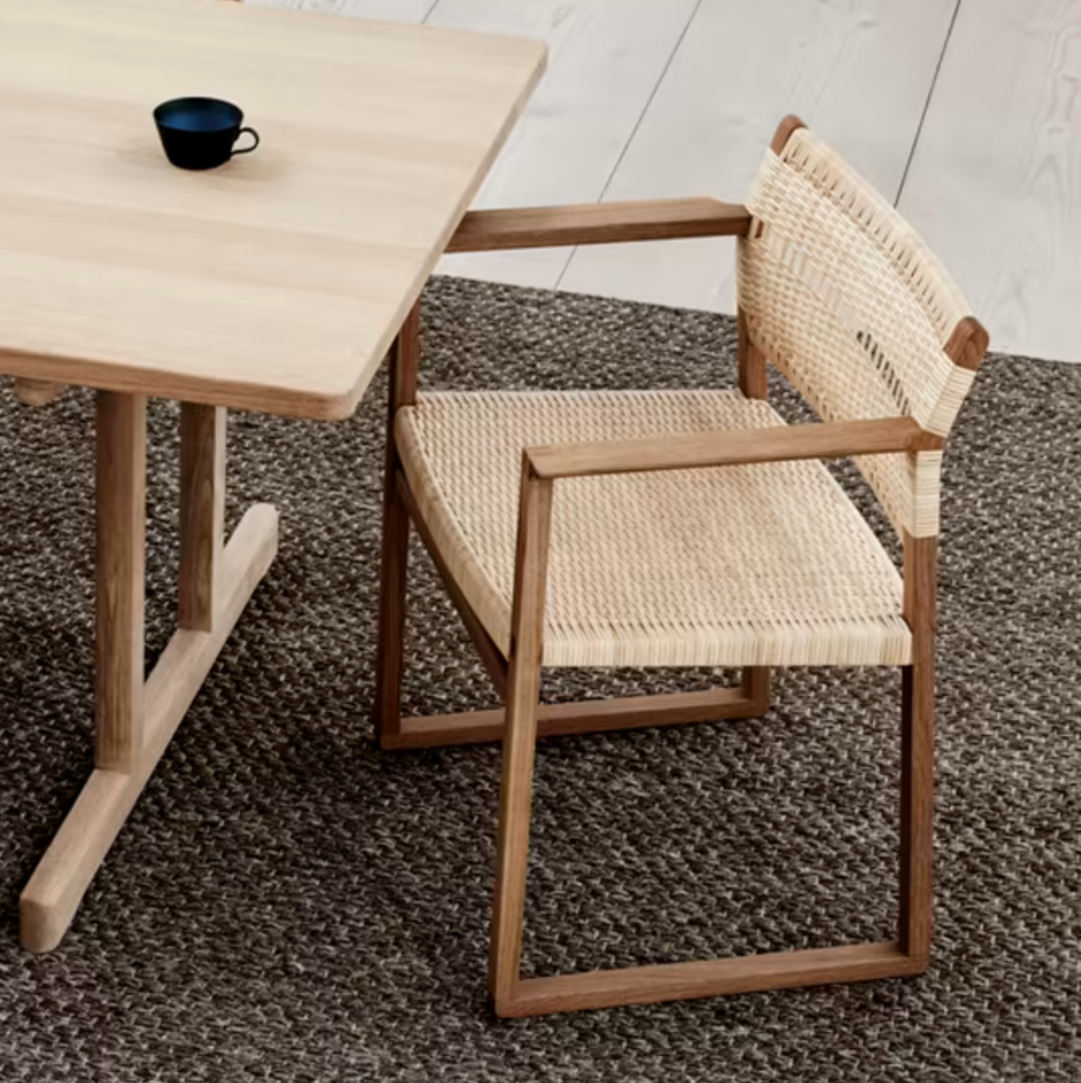 BM62 Armchair (4)