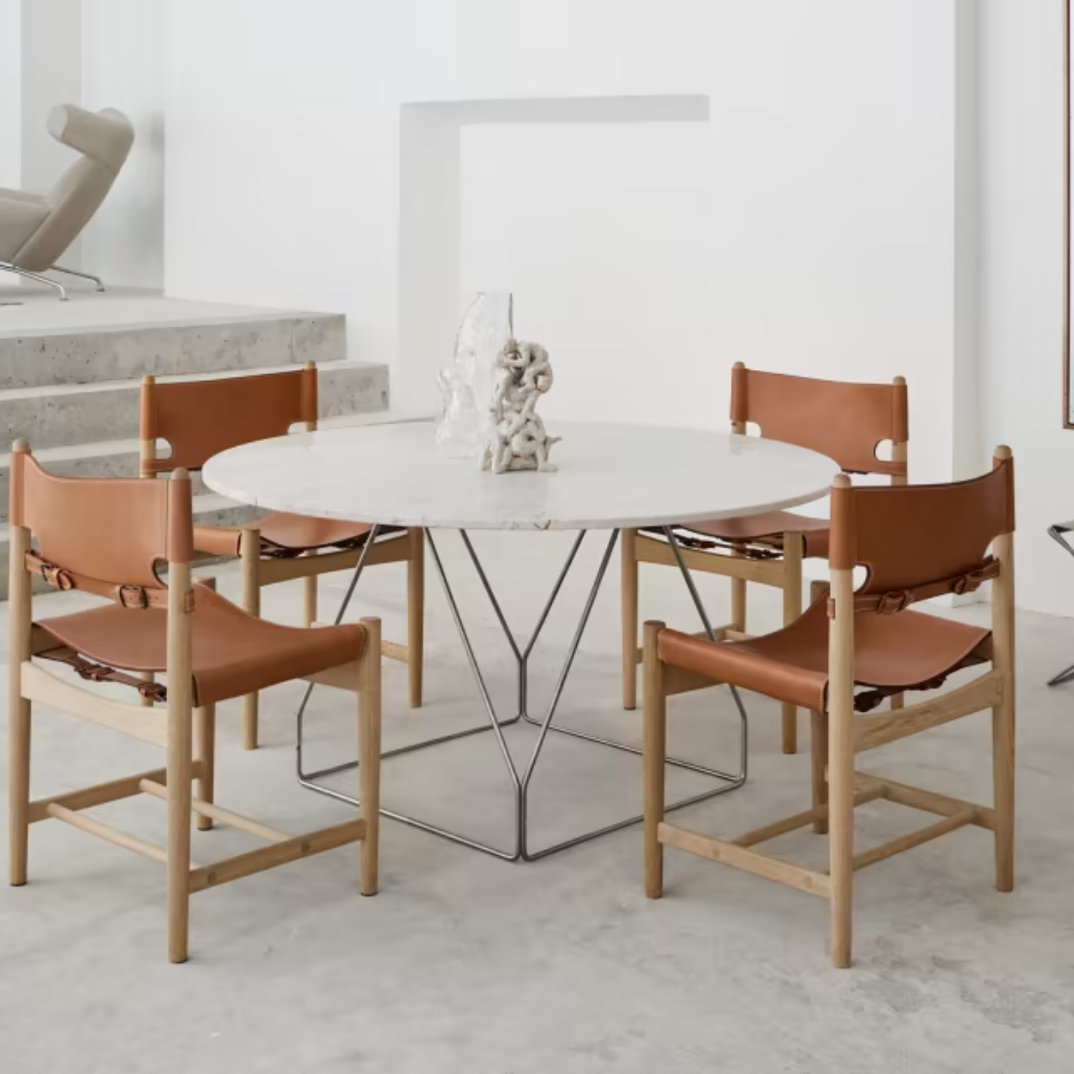 JG Table (4)