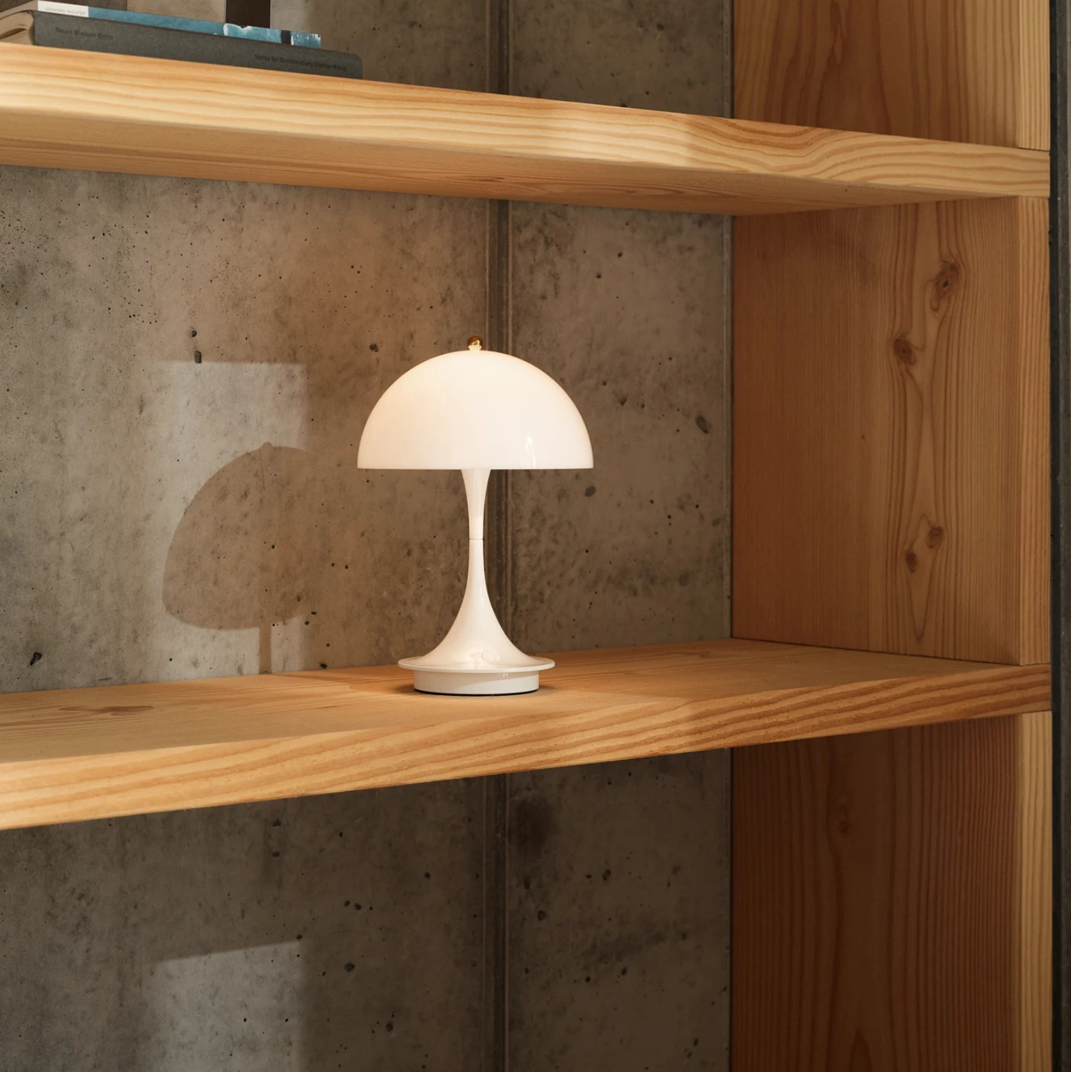 Panthella-Lamp-Series-3-1